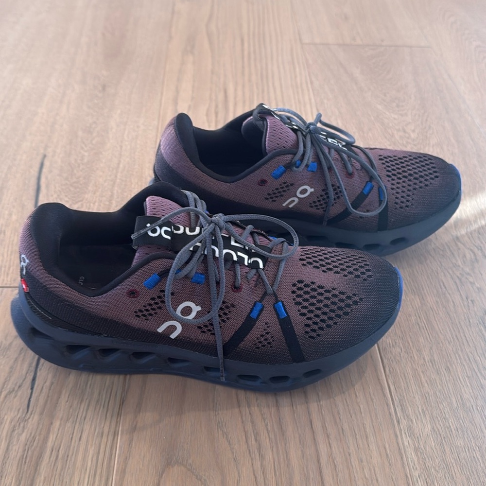 Women’s ON Running Cloudsurfer 7.5 Black Blue Plum